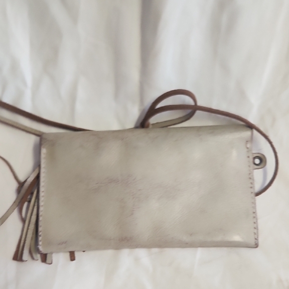 Free People Buffalo Leather Elegant Cream Leather Clutch - Picture 6 of 7